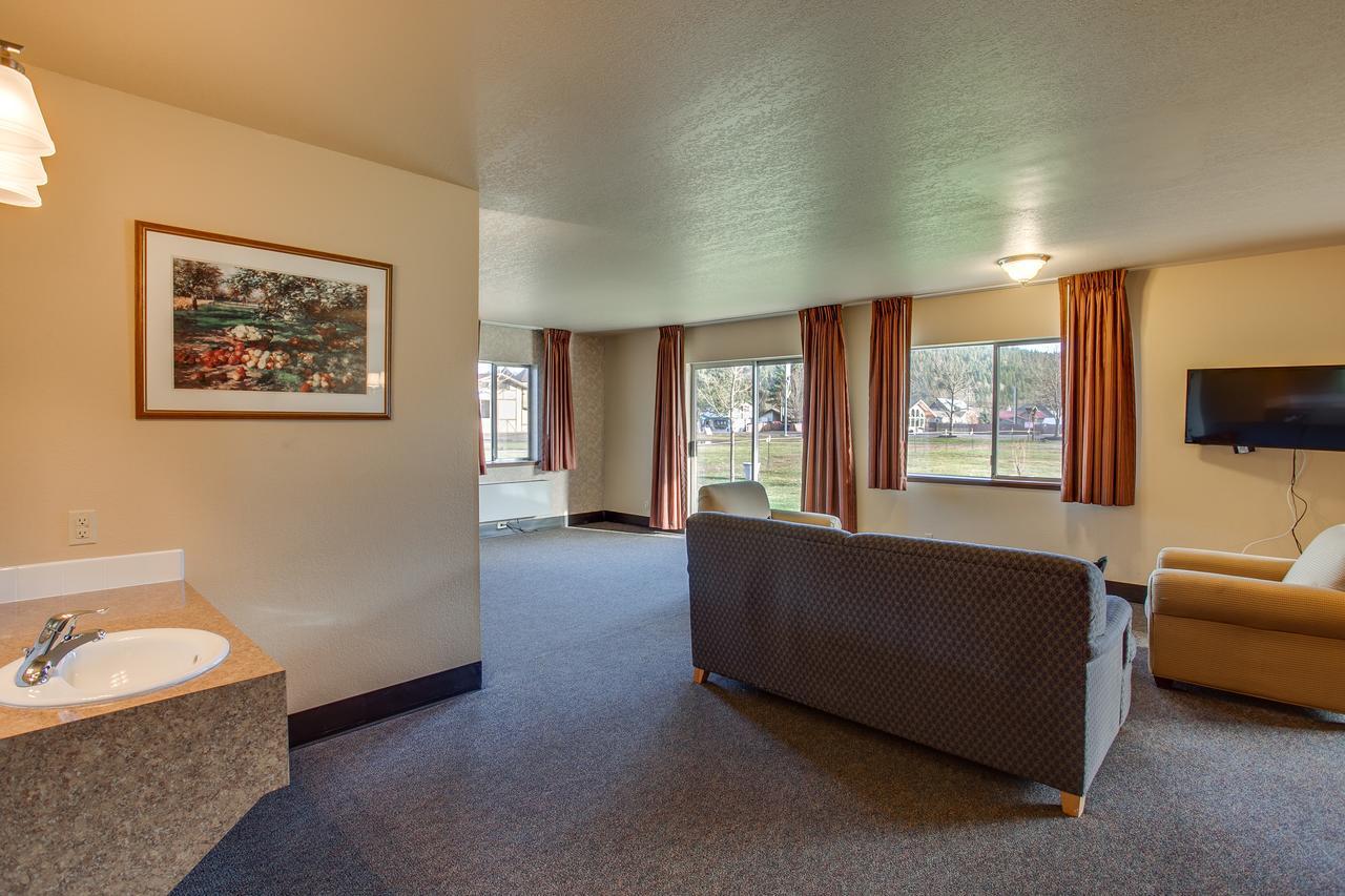 Der Ritterhof Inn Leavenworth Bagian luar foto