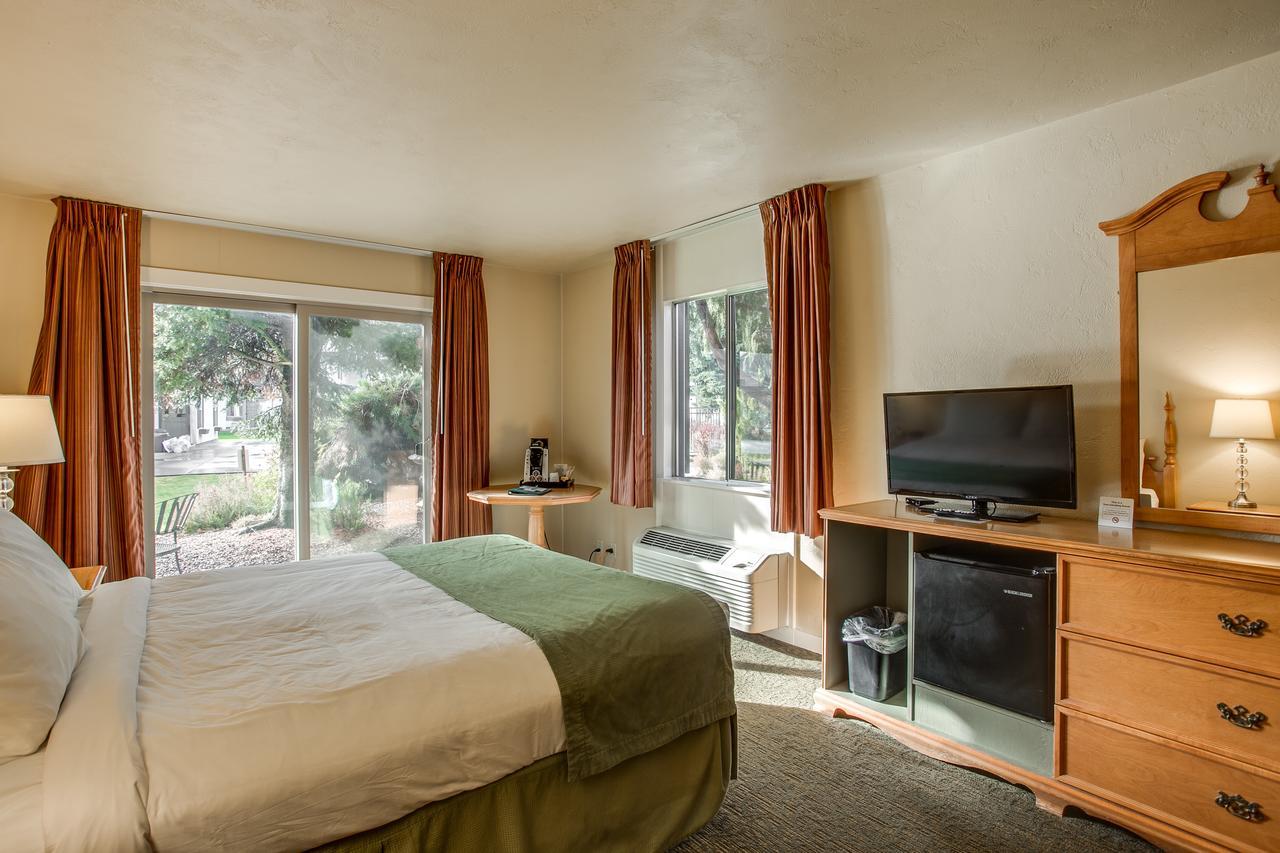 Der Ritterhof Inn Leavenworth Bagian luar foto