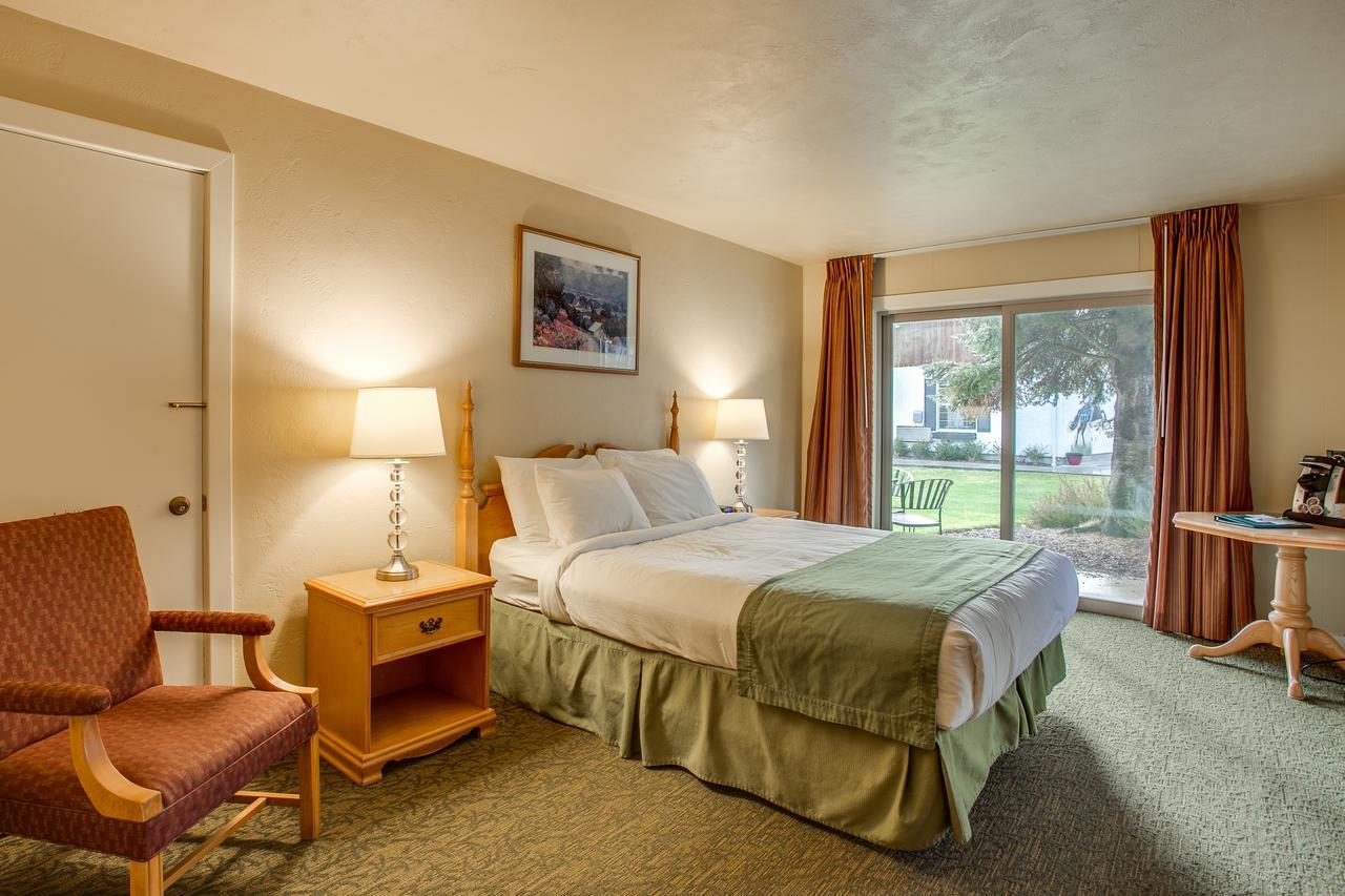 Der Ritterhof Inn Leavenworth Bagian luar foto