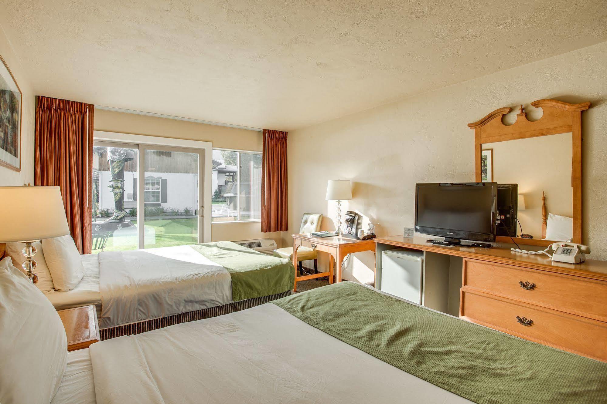 Der Ritterhof Inn Leavenworth Bagian luar foto