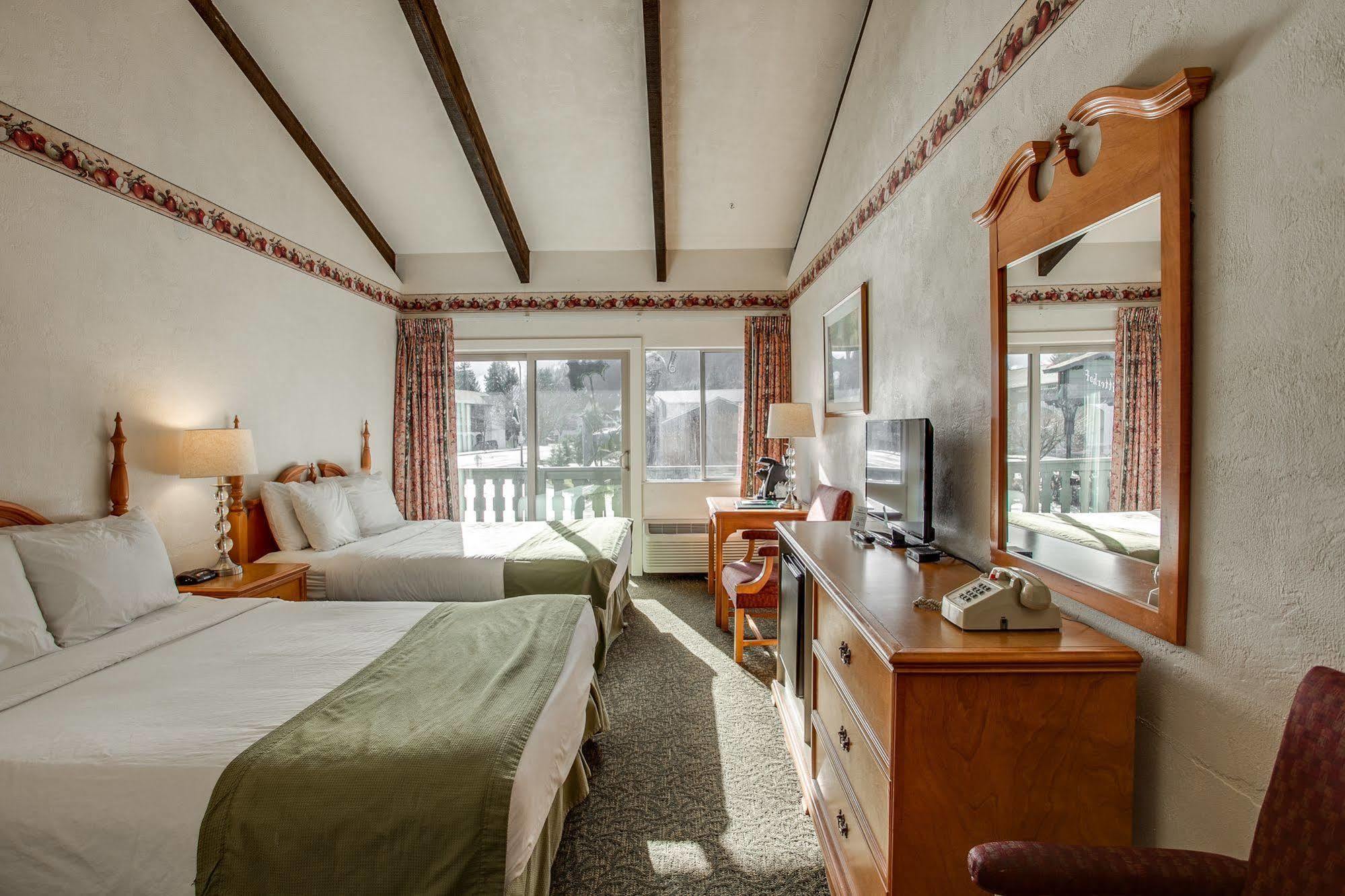 Der Ritterhof Inn Leavenworth Bagian luar foto